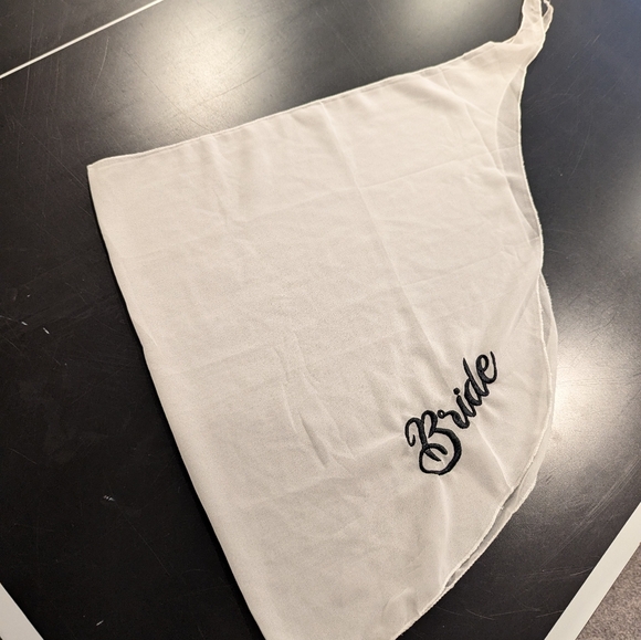 Bride Sun Hat & accessories - Picture 8 of 9